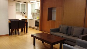 Suite Exécutive, 3 chambres | Coin séjour