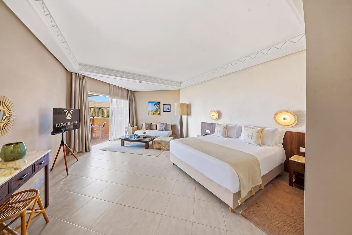 Junior-Suite | Hochwertige Bettwaren, Minibar, Zimmersafe