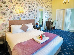 Double Room (Windsor ) | Premium bedding, individually decorated, individually furnished, desk - The Esplanade Hotel (Auckland)