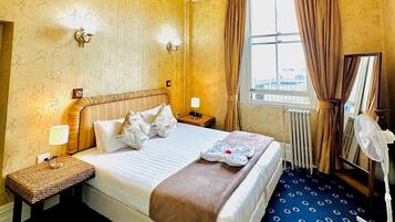 Victoria Suite | Premium bedding, individually decorated, individually furnished, desk