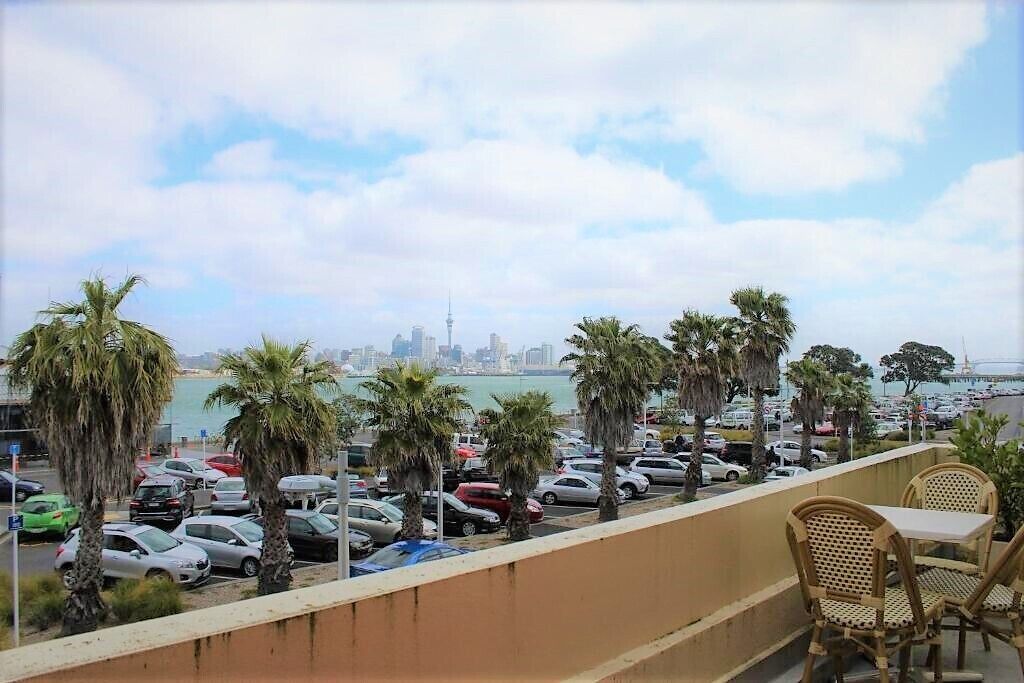 victoria suite | terrace/patio