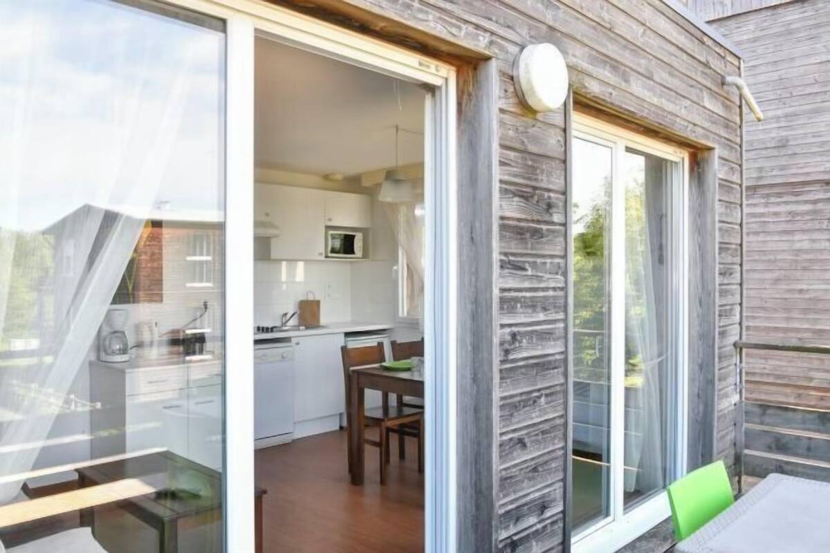 Fer et planche à repasser, lits bébé (gratuits)