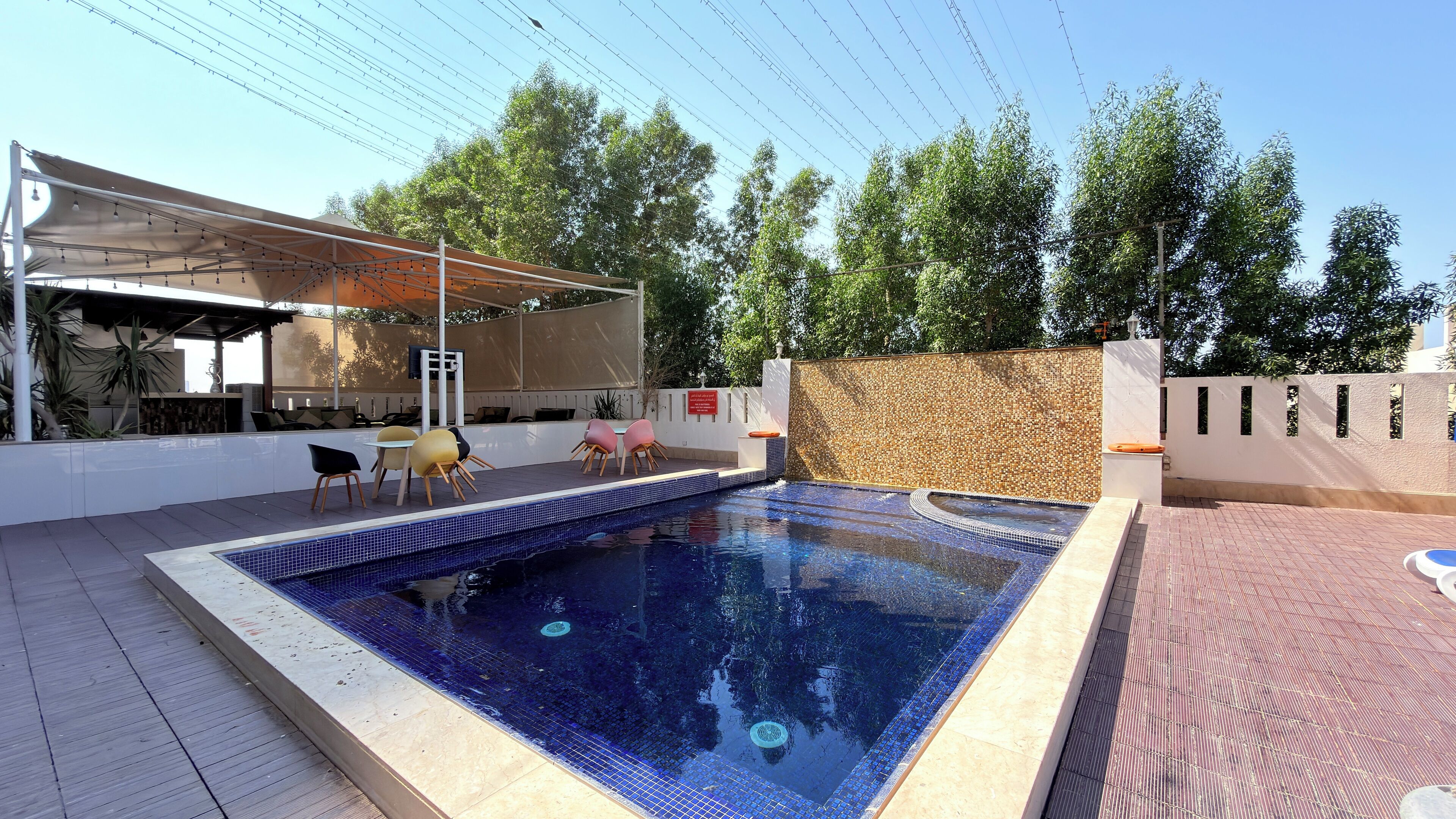 Udendørs pool