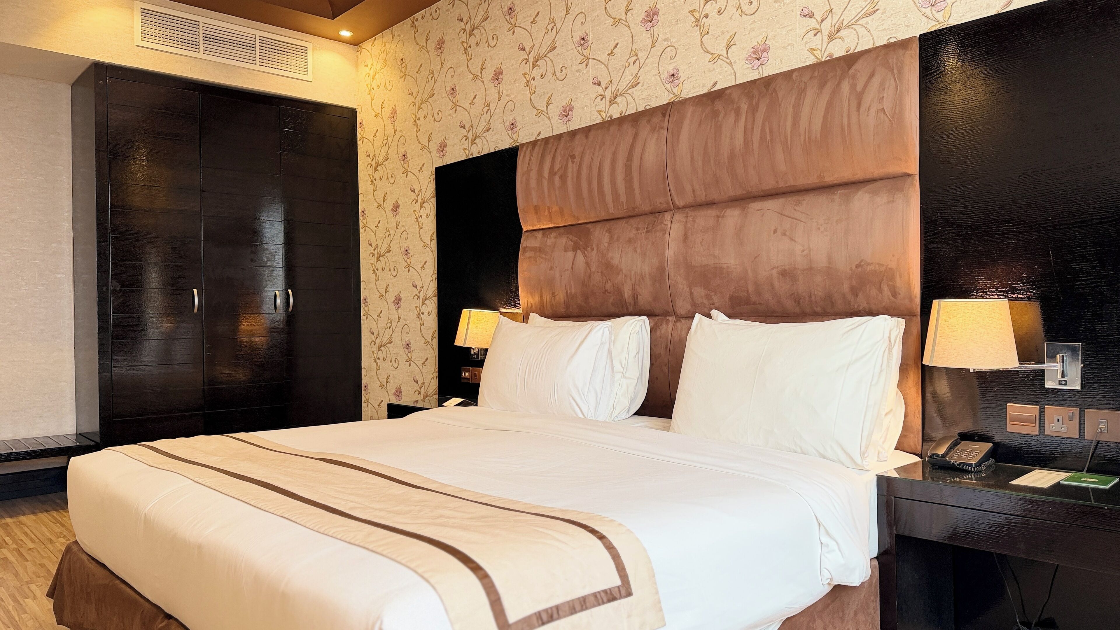 In-room safe, desk, laptop workspace, free WiFi