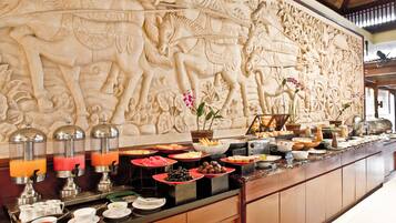 Daily buffet breakfast for a fee