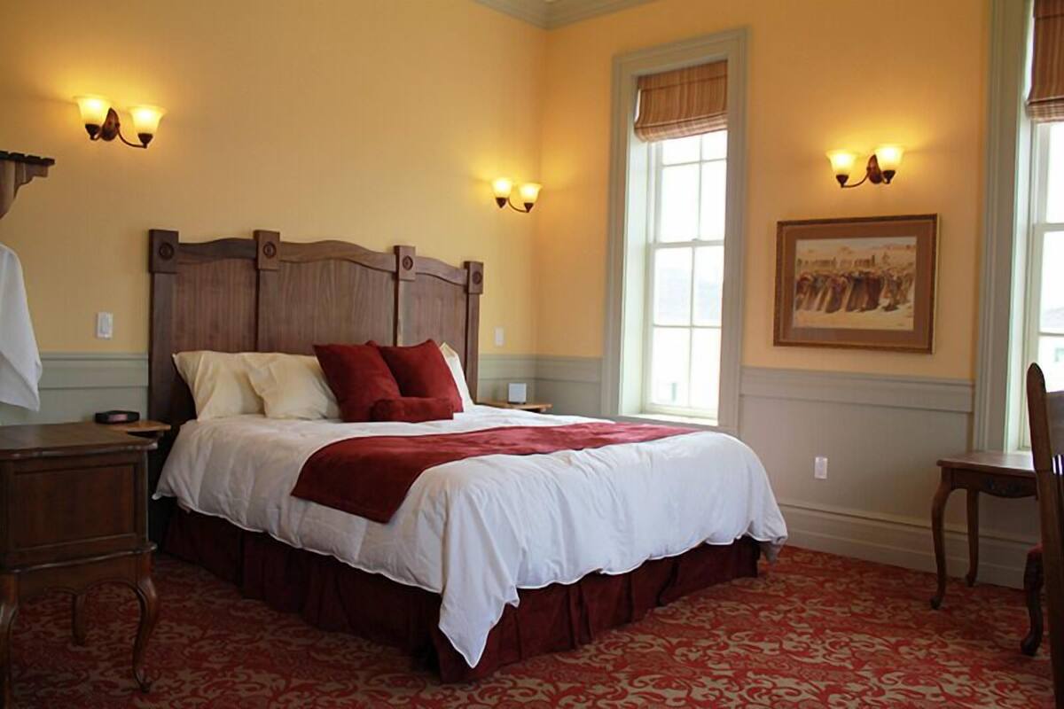 pillow-top beds, iron/ironing board, free wifi, bed sheets