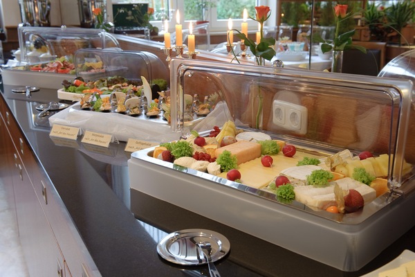 Daily buffet breakfast for a fee