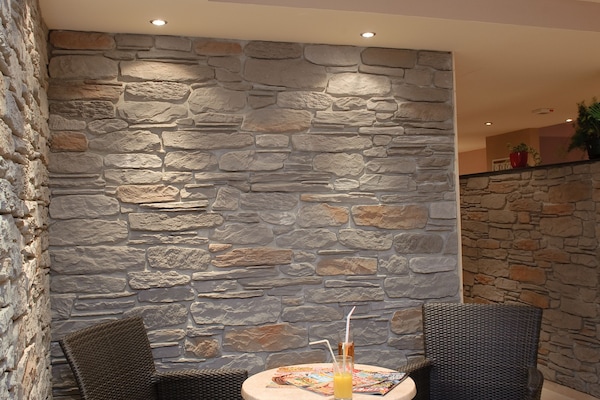 Sauna, body treatments, aromatherapy, body scrubs, facials, massages