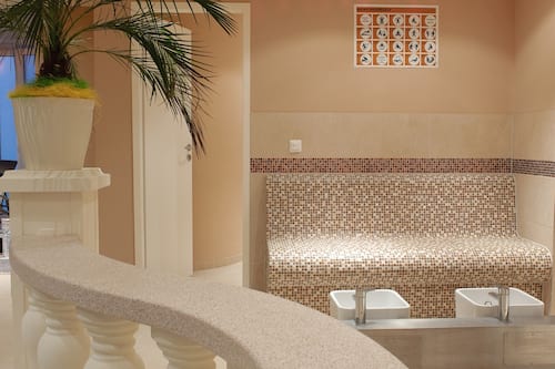 Sauna, Körperbehandlungen, Aromatherapie, Körperpeelings