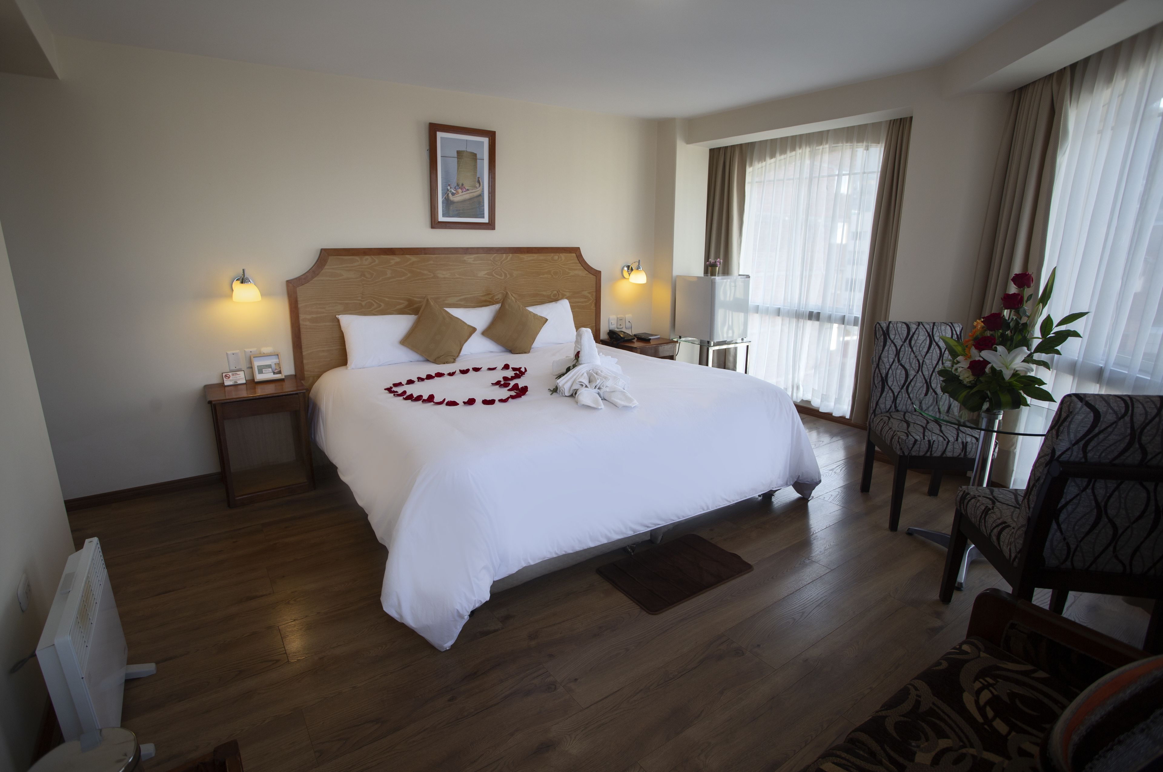 雙人房 | 羽絨被、迷你吧、房內夾萬、獨特裝修