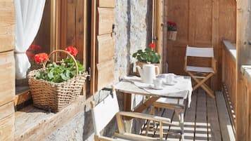 Appartement Familial (2 Adults + 2 Child Deluxe) | Balcon