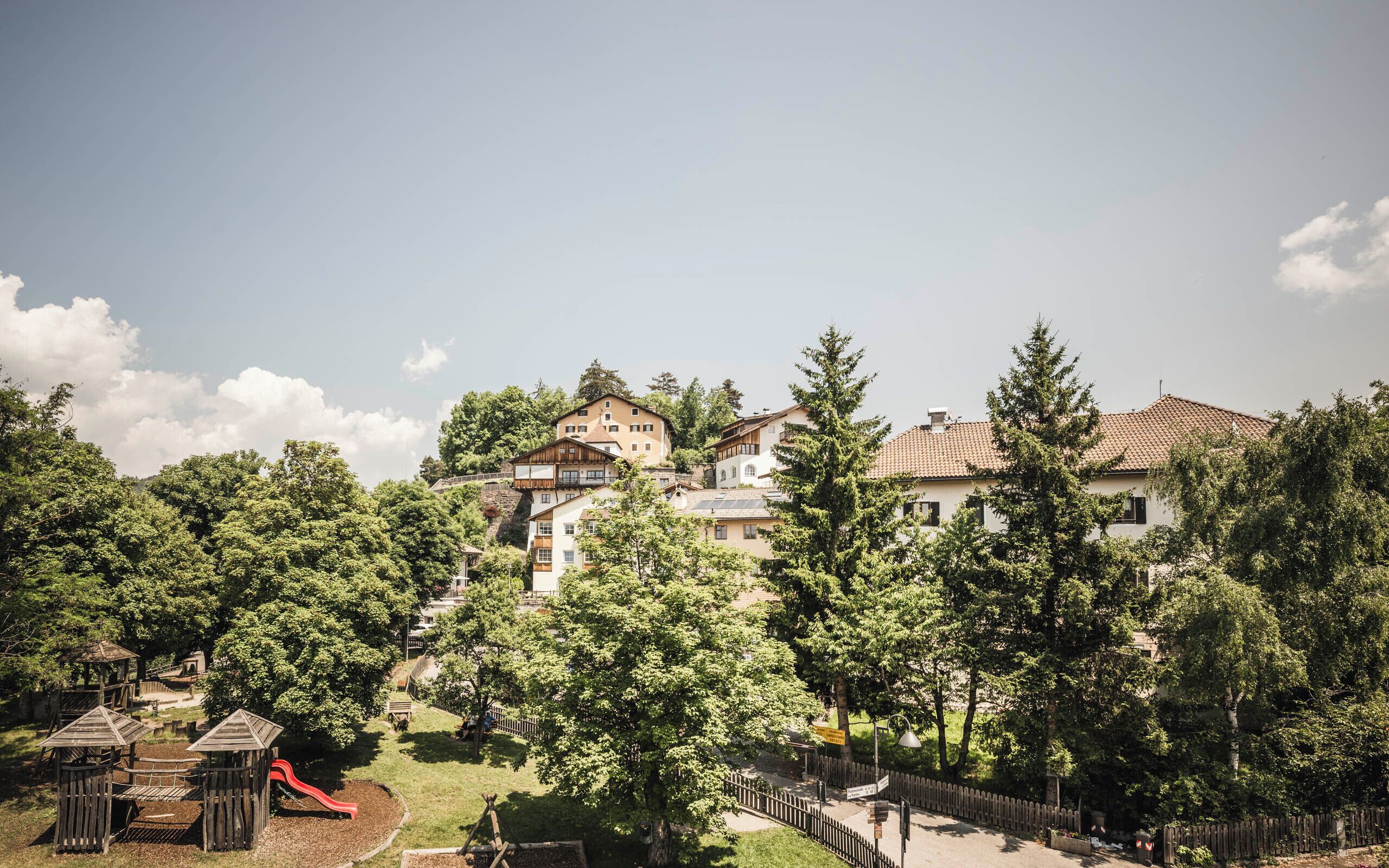 single room | in-room safe, desk, cots/infant beds, free wifi