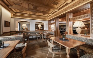Lobby - Hotel Villa Kastelruth (Castelrotto)