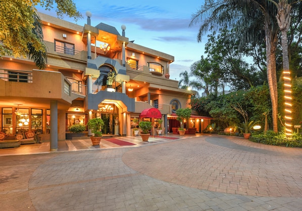 Front of property – evening/night