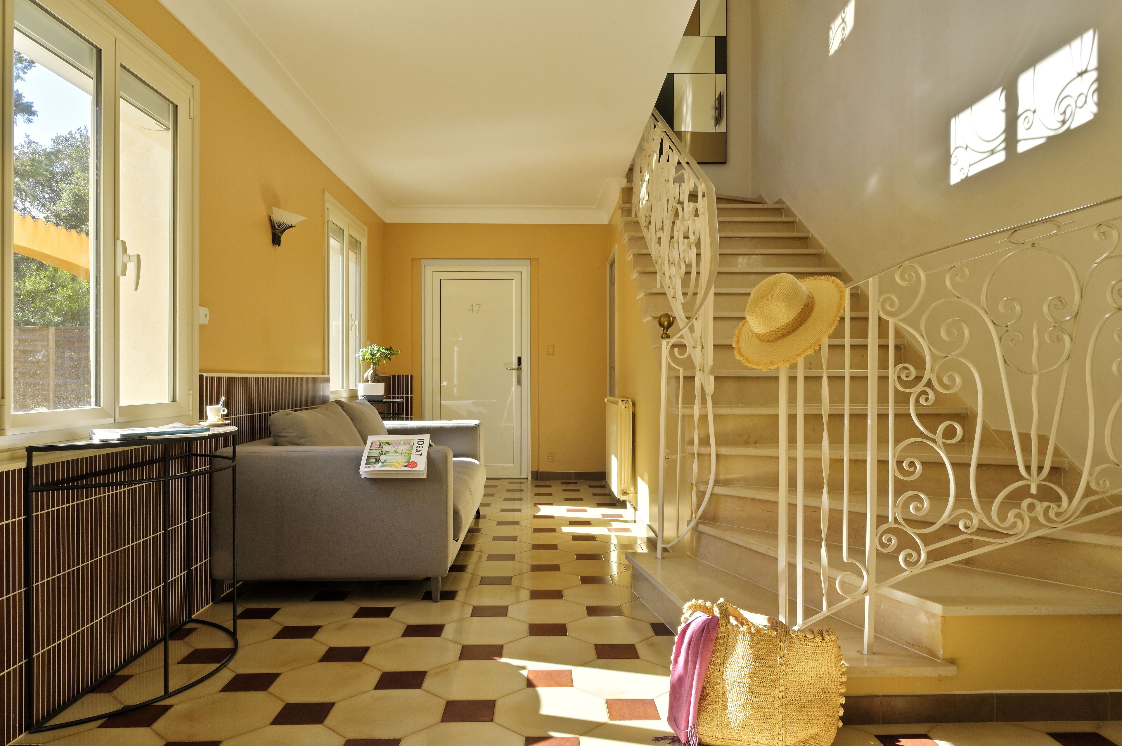 junior suite, terrace | handrails in stairways