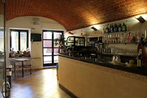 Bar (on property) - Casa Vacanze Tra Gli Ulivi (Tovo San Giacomo)