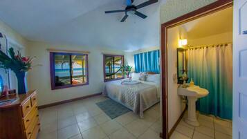 Cabaña exclusiva, vista al océano, frente al mar | Ropa de cama de alta calidad y camas con pillow-top