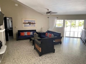 Exclusive Villa, 6 Bedrooms | Interior