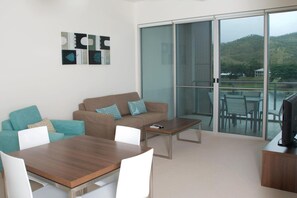 Televisión LCD, reproductor de DVD