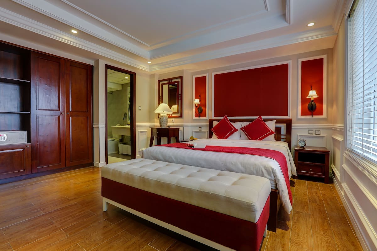 Quarto luxo | 1 quarto, frigobar, cofres nos quartos, escrivaninha