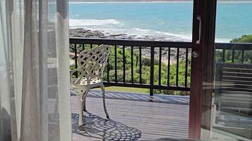 Kamar Double atau Twin Superior, 1 kamar tidur, ensuite, pemandangan samudra | 1 kamar tidur, seprai premium, brankas, dan didekorasi berbeda-beda