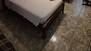 Chambre Double Standard | Minibar, coffres-forts dans les chambres, décoration personnalisée