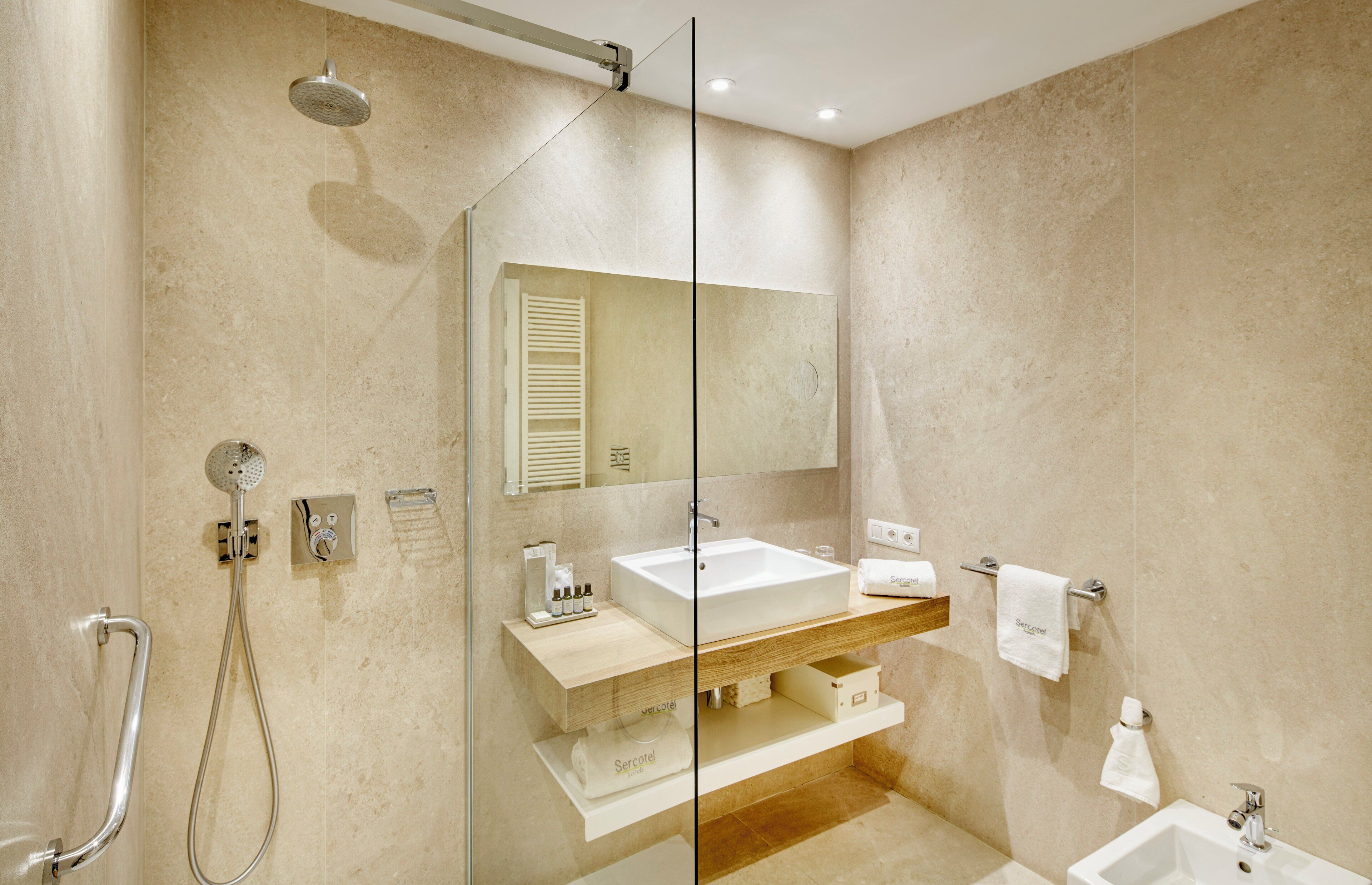 classic twin room | bathroom | free toiletries, hair dryer, bidet, towels