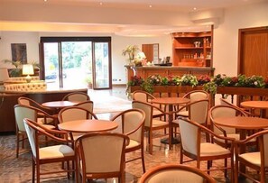 Lobby - Hotel Ristorante Vapore (Faggeto Lario)