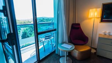 Hypo-allergenic bedding, pillow-top beds, minibar, in-room safe