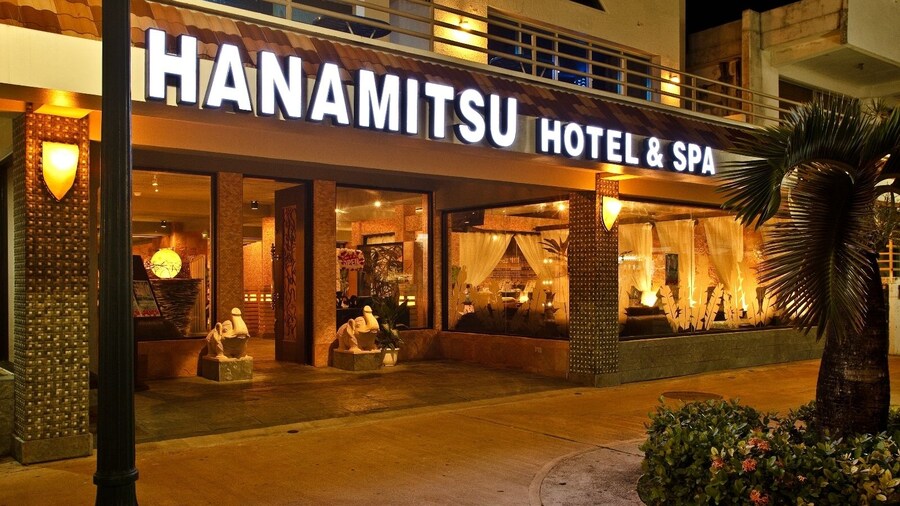 Hanamitsu Hotel & Spa