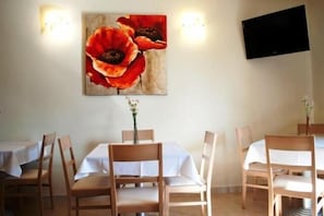 Breakfast, lunch and dinner served  - Hotel Kappara (San Gwann)
