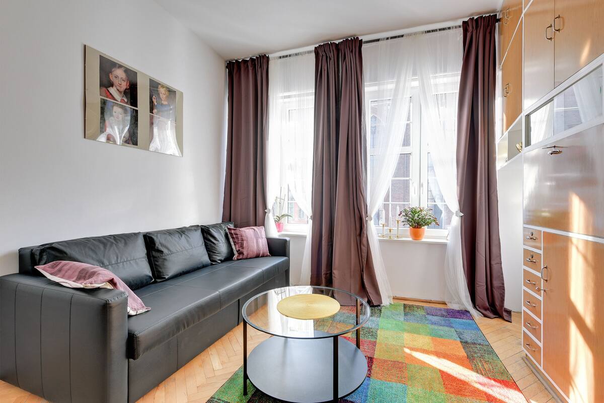 Apartamento, 1 quarto (ul. Grobla I (4 Adults) 8/6) | Sala de estar | TV de tela plana 32 polegadas com canais a cabo, TV LCD