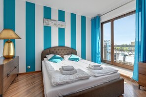 Studio Apartment (2 people) - 15 | Wohnzimmer | LCD-Fernseher