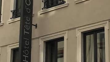 Fachada de la propiedad