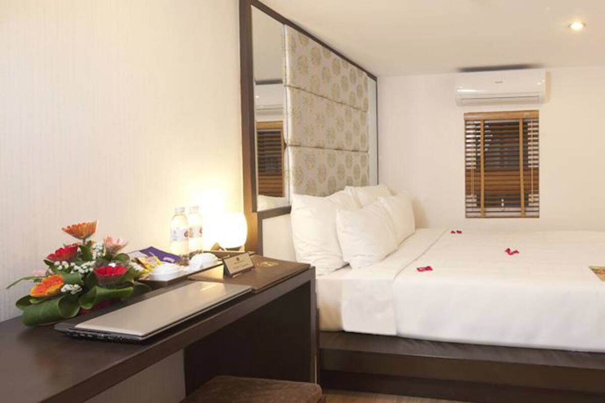 Habitación superior | Minibar, caja fuerte, sistema de insonorización y wifi gratis