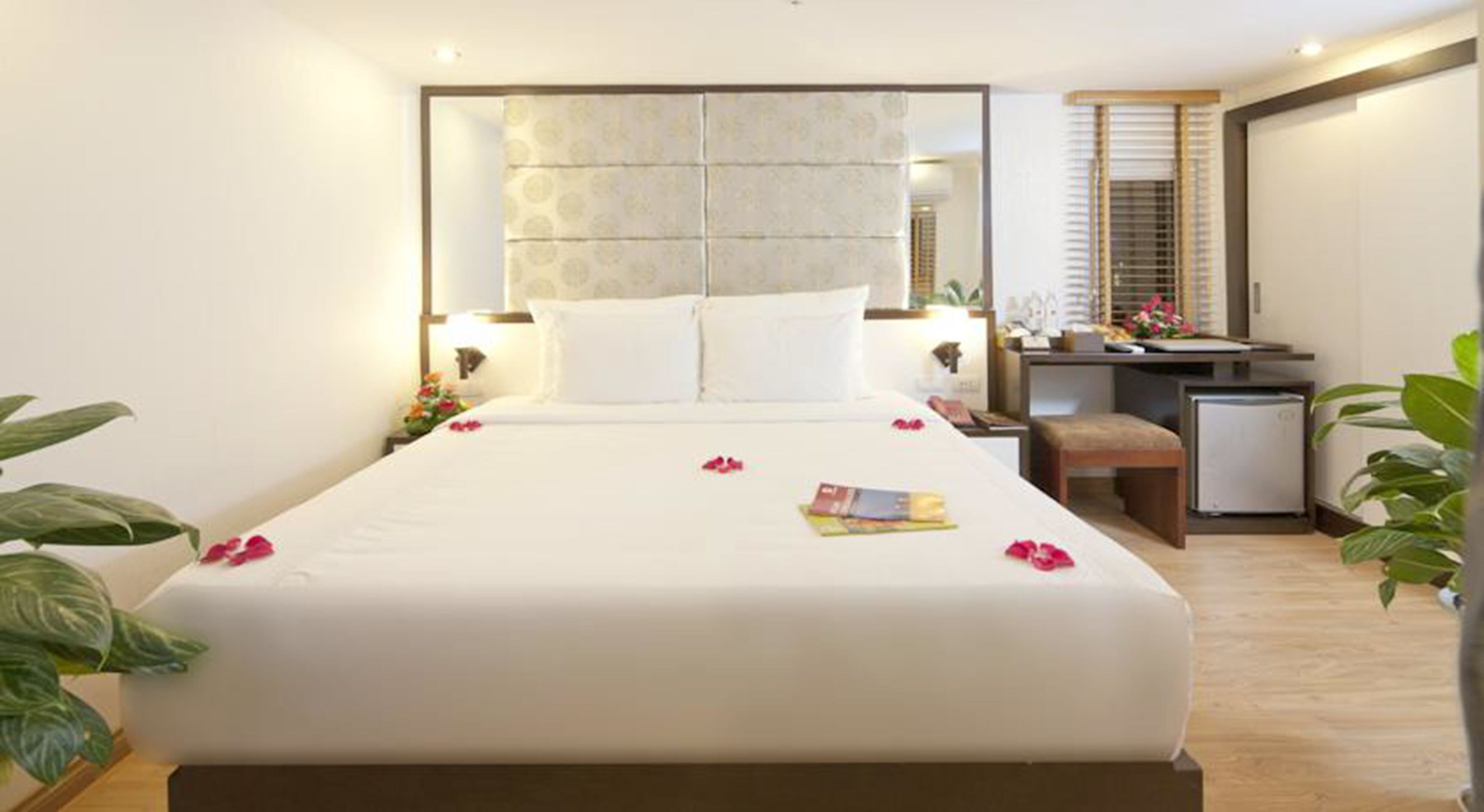 Habitación familiar, habitaciones comunicadas | Minibar, caja fuerte, sistema de insonorización y wifi gratis