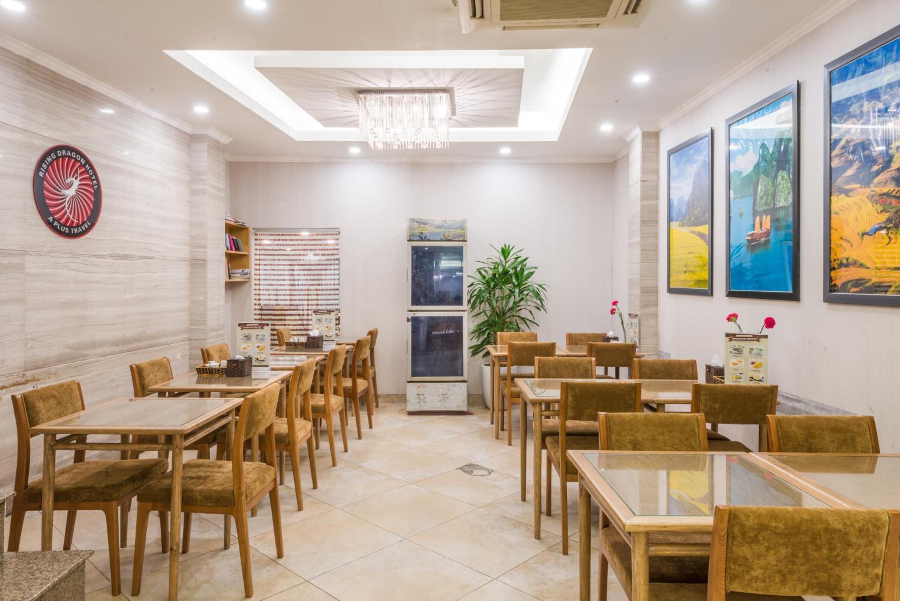 breakfast, lunch and dinner served