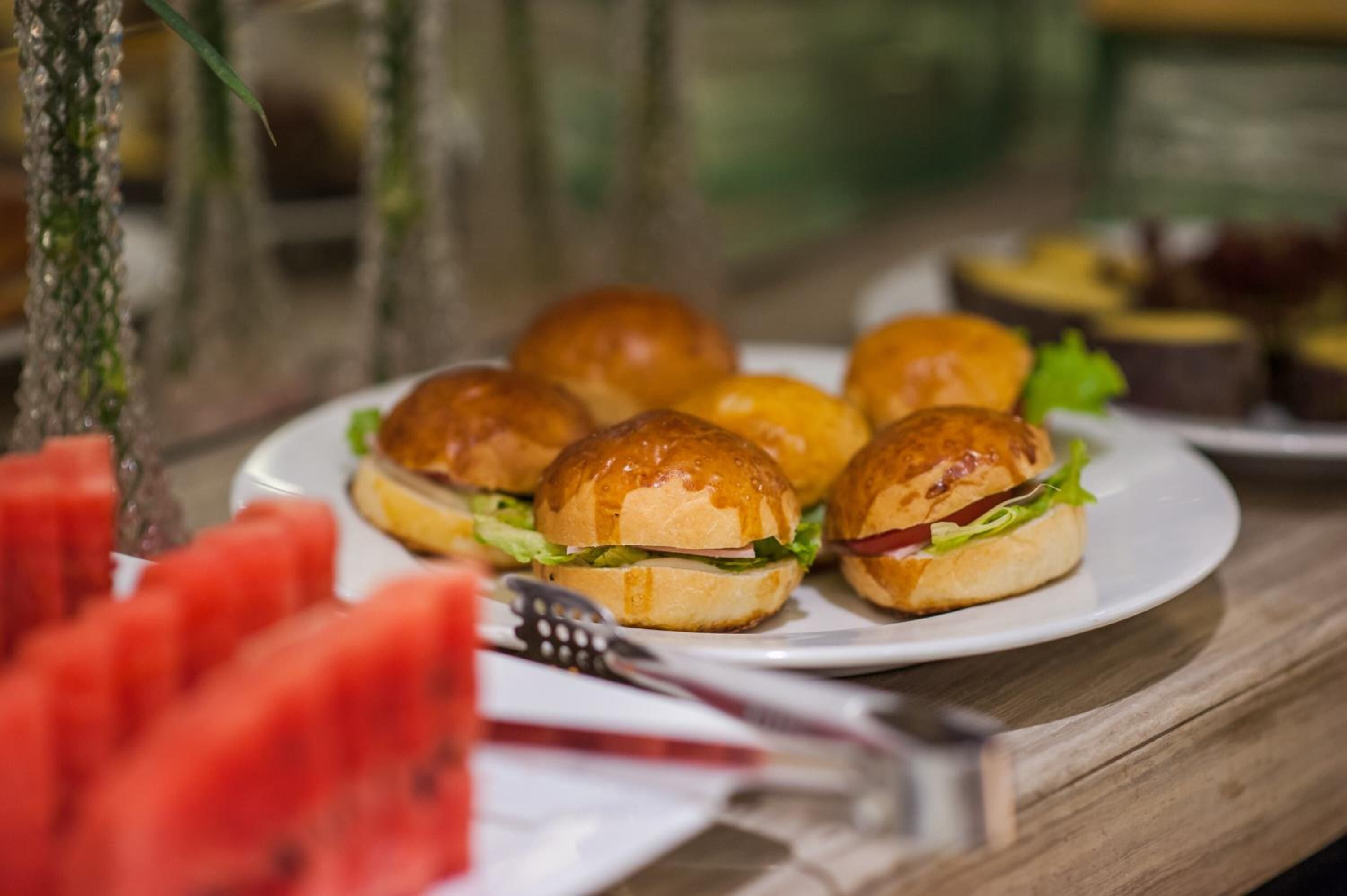 breakfast, lunch and dinner served