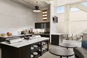 Tägliches inbegriffenes Frühstücksbuffet