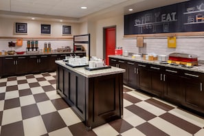Free daily buffet breakfast