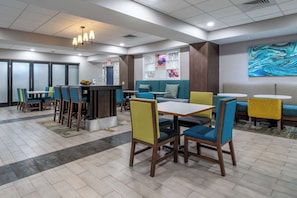 Free daily buffet breakfast