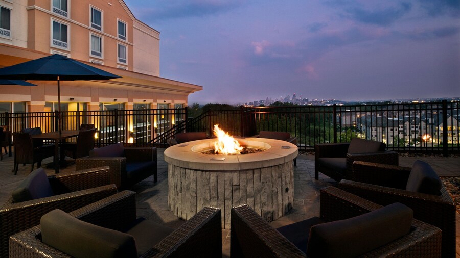 Courtyard Kansas City at Briarcliff