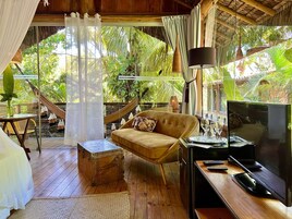 Minibar, in-room safe, individually decorated, desk