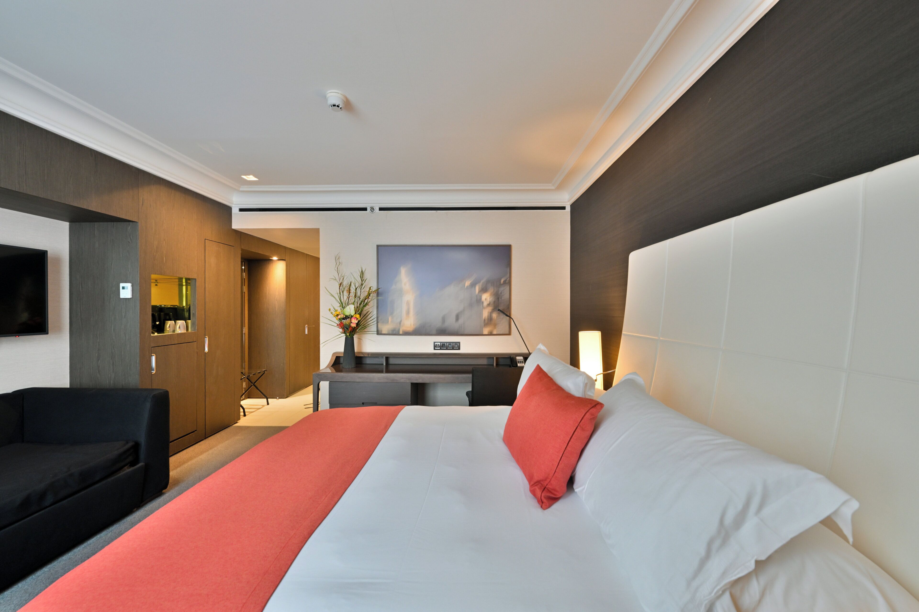 Habitación Premium, 1 cama King size y sofá cama | Ropa de cama de alta calidad, edredón, camas con pillow-top y minibar 