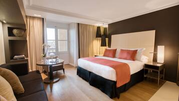 Classic Room, 1 King Bed, Terrace, Harbor View | Premium bedding, down comforters, pillowtop beds, minibar