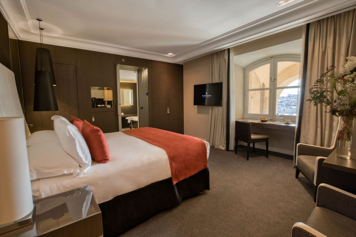 Premium Room, 1 King Bed (La Bonne Mere View) | Premium bedding, down comforters, pillowtop beds, minibar