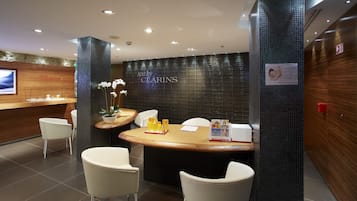 Salas de tratamiento para parejas y tratamientos corporales