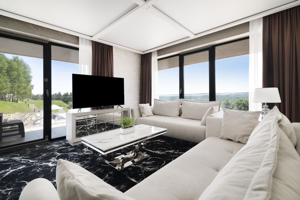 apartment | premium bedding, tempur-pedic beds, minibar, in-room safe