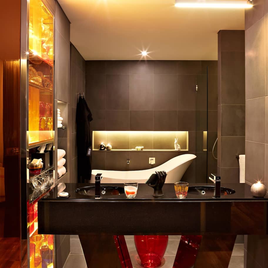 Free toiletries, hair dryer, bathrobes, towels