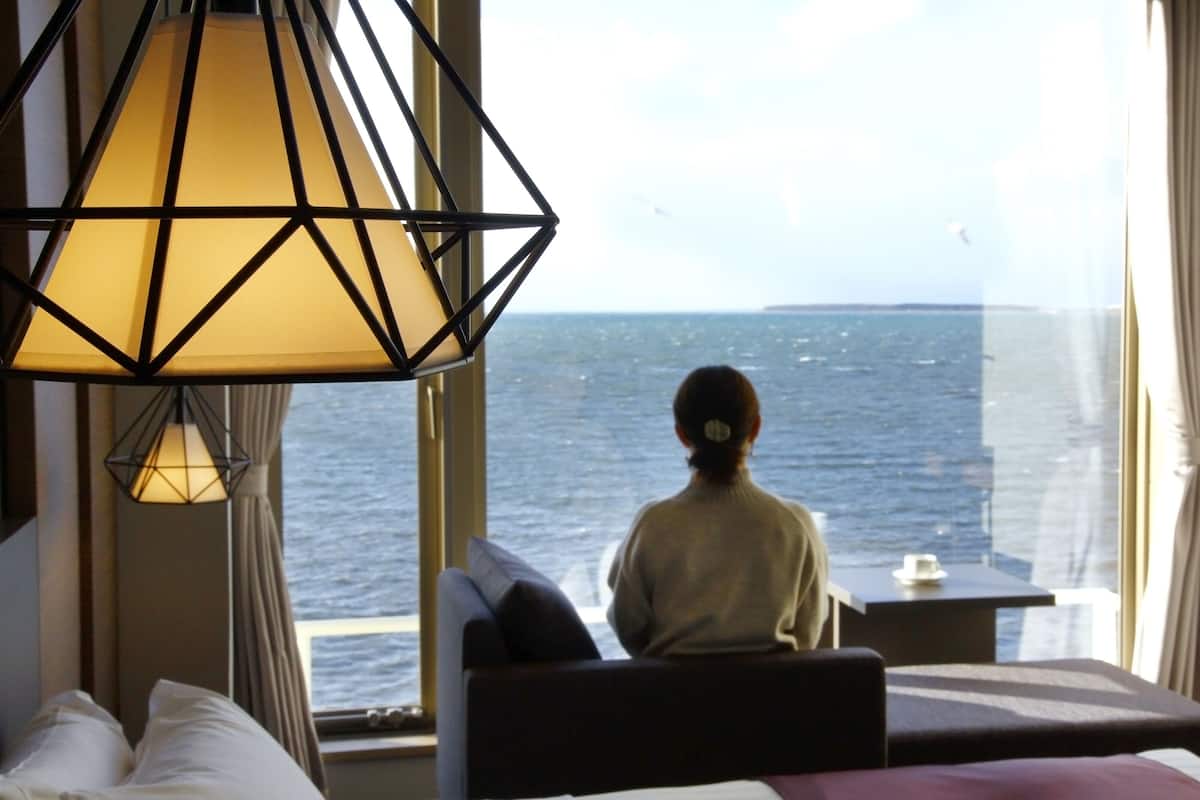 resort twin room,only shower,non smoking (lake view) | 1 bedroom, premium bedding, in-room safe, free wifi